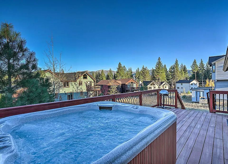 1st image of 1399 Mount Olympia Cir