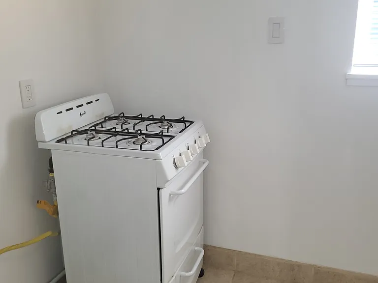 1324 Addison St #1 — Photo 10