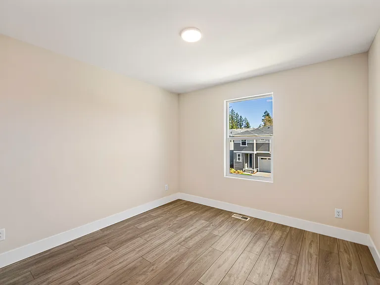 5399 Century Pl NE — Photo 32