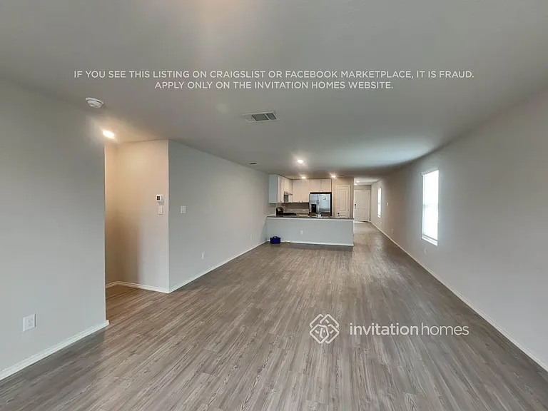 10511 Varmus Dr — Photo 3