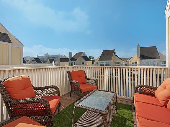 3rd image of 775 Gulf Shore Dr Unit 2
