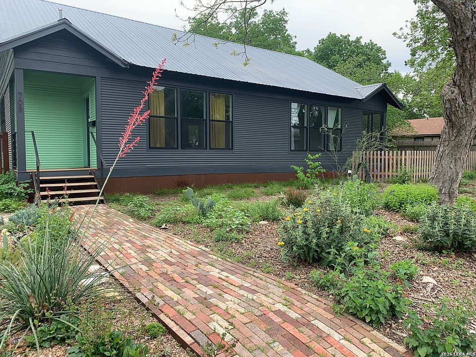 1st image of 708 W PRAIRIE LEA ST