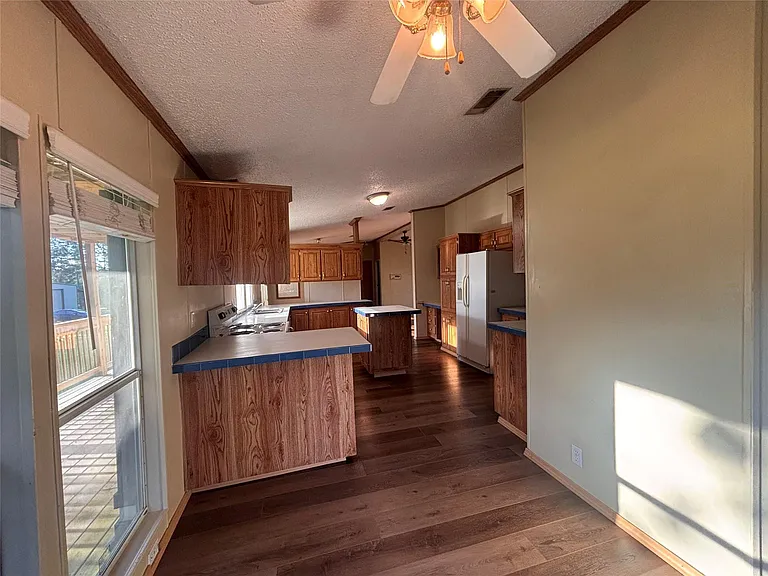 1671 US Highway 190 #B — Photo 12