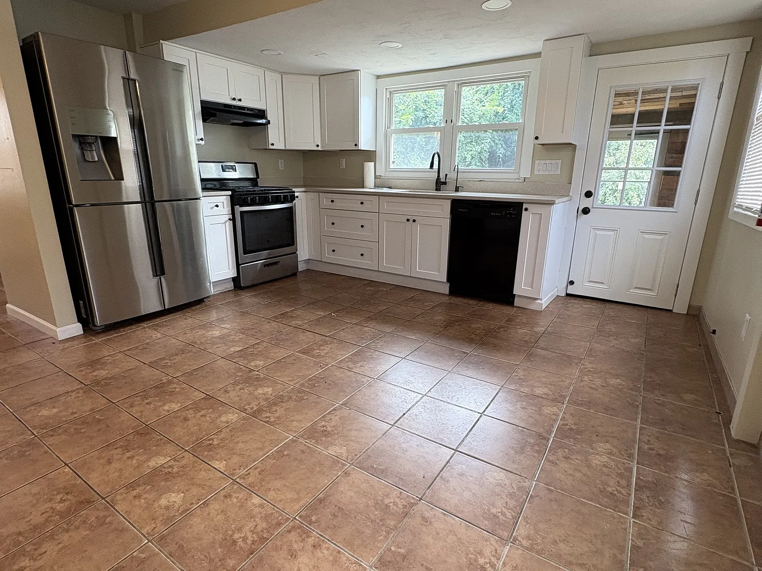 455 Crown Point Road - A — Photo 3