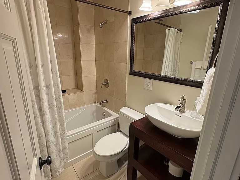 3049 N Leavitt St #2 — Photo 6