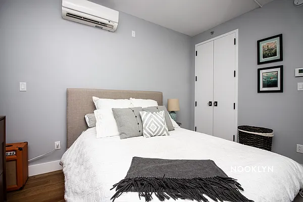 Rented by Nooklyn NYC LLC | media 92