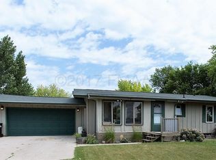 922 7th Ave W, West Fargo, ND 58078