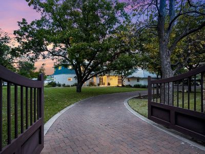 140 & 136 Kingfisher Trail, Kingsland, TX, 78639