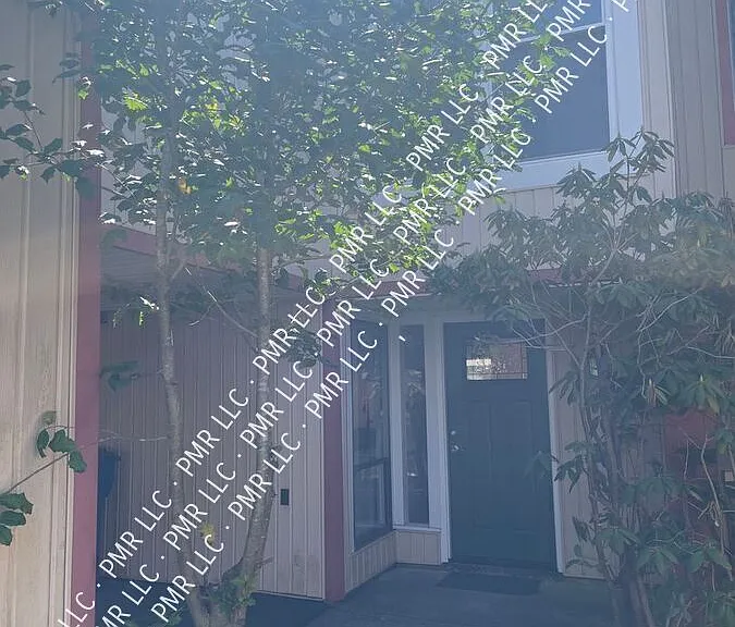 17 Log Pond Dr #1 — Photo 2
