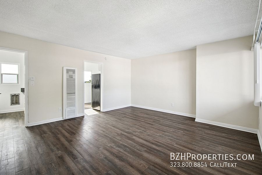 1st image of 8924 Van Nuys Blvd APT 14