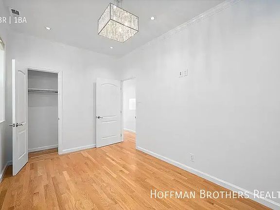 5th image of 2515 Harrison St #A