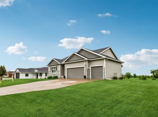 1010 S Y St, Indianola, IA 50125