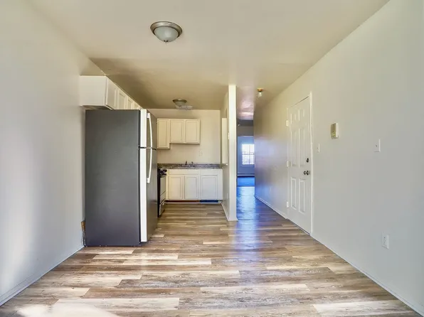 78 Orient Avenue image 17 of 25