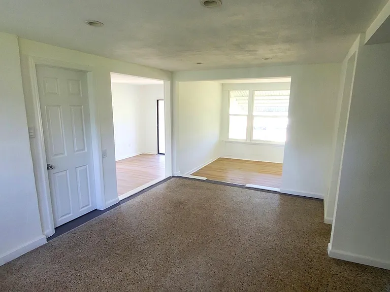 161 6th Ct SW — Photo 9