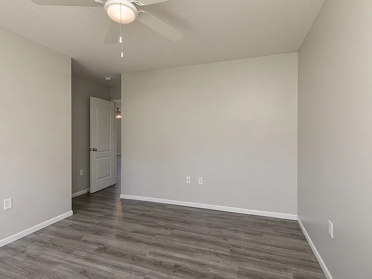 106 Whispering Meadows Pkwy — Photo 10