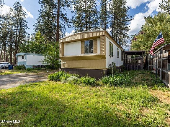 3rd image of 3075 E Collingwood Ave