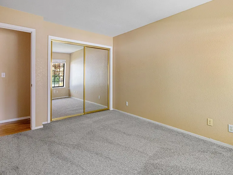 933 Chisholm Trl — Photo 14