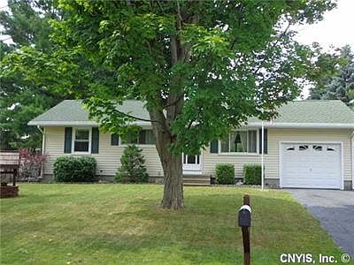 1st image of 206 Deerwood Dr