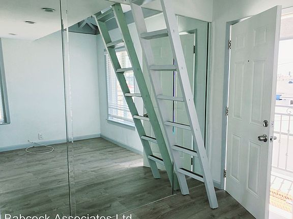 4th image of 5465 E 2nd St APT 20