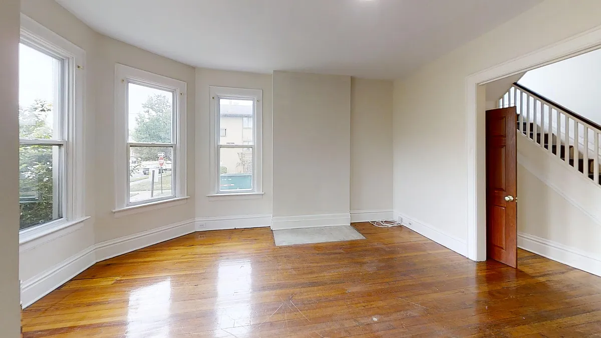 Building Photo - 149 W 10th Ave #149