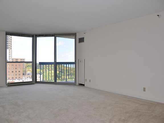 5th image of 1660 N Prospect Ave Unit 1001
