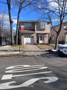 3 Bombay St, Staten Island, NY, 10309
