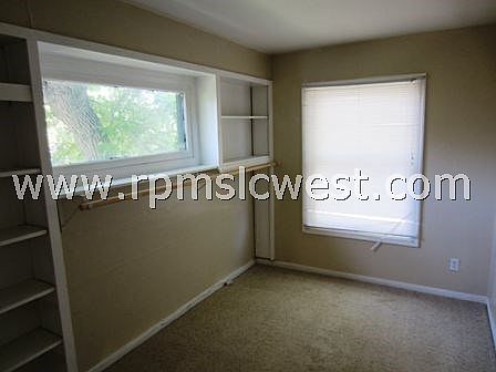 2nd image of 318 S 12th E