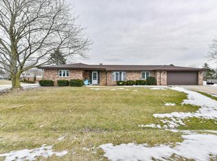 3215 Linden Ln, Racine, WI 53406