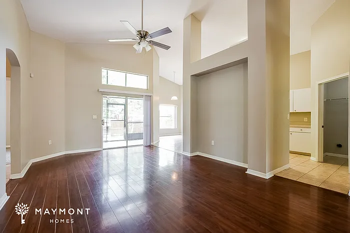 2398 Cory Ct — Photo 3