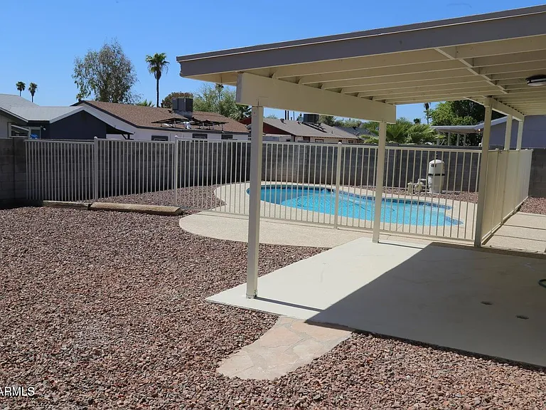 3737 E Eugie Ave — Photo 21