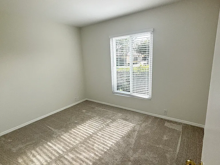 10531 Greenford Dr — Photo 9