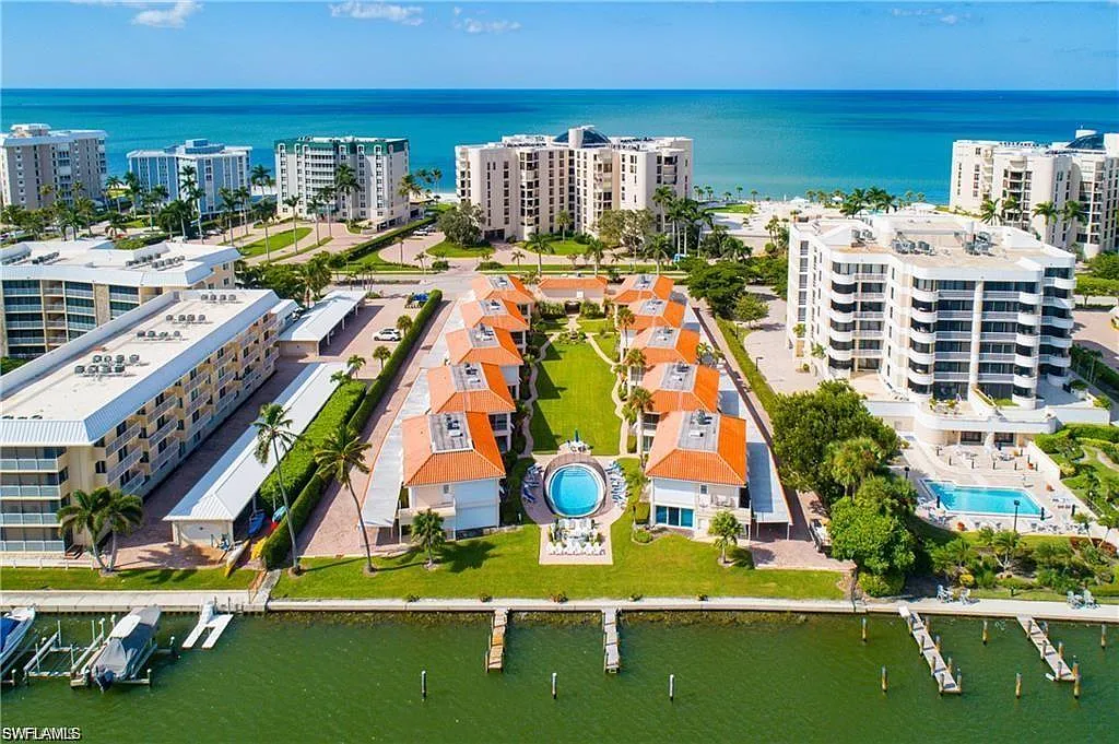 2 bed, 2.0 bath, 1300 sqft, $8,000 — Photo 3