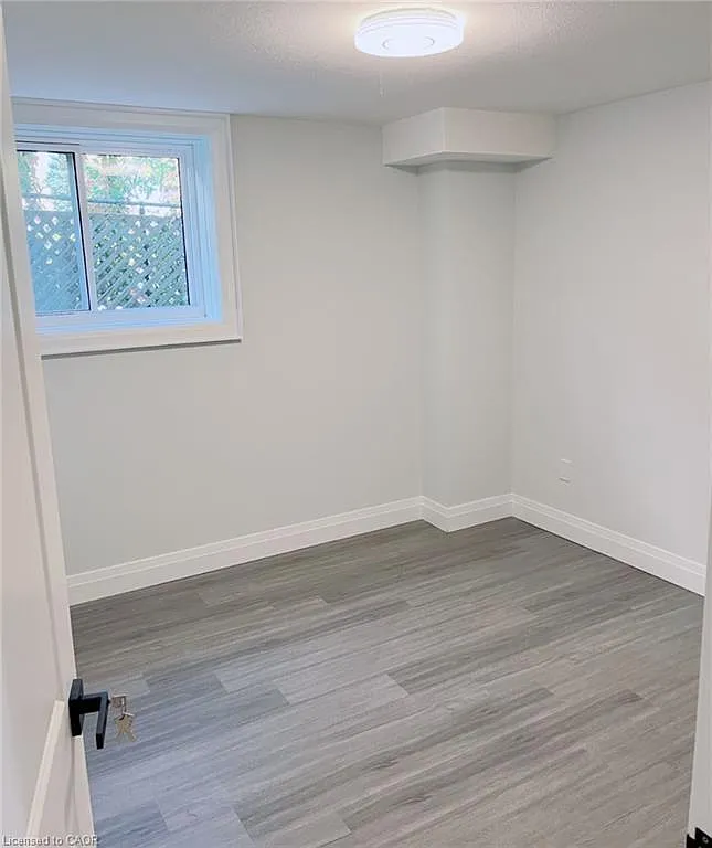 2 bed, 1.0 bath, 1000 sqft, $2,200 — Photo 3