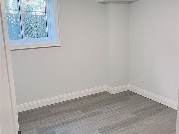3rd image of 81 2nd Ave #B