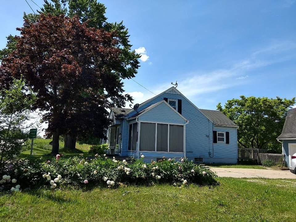 Side view of home