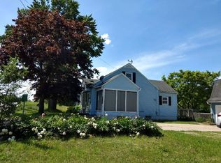 3397 Knapp St NE, Grand Rapids, MI 49525