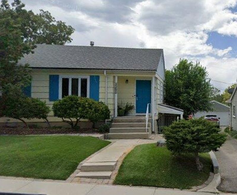 1st image of 1248 E Sherman Ave #B