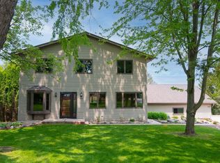 21120 Gumina Rd, Pewaukee, WI 53072
