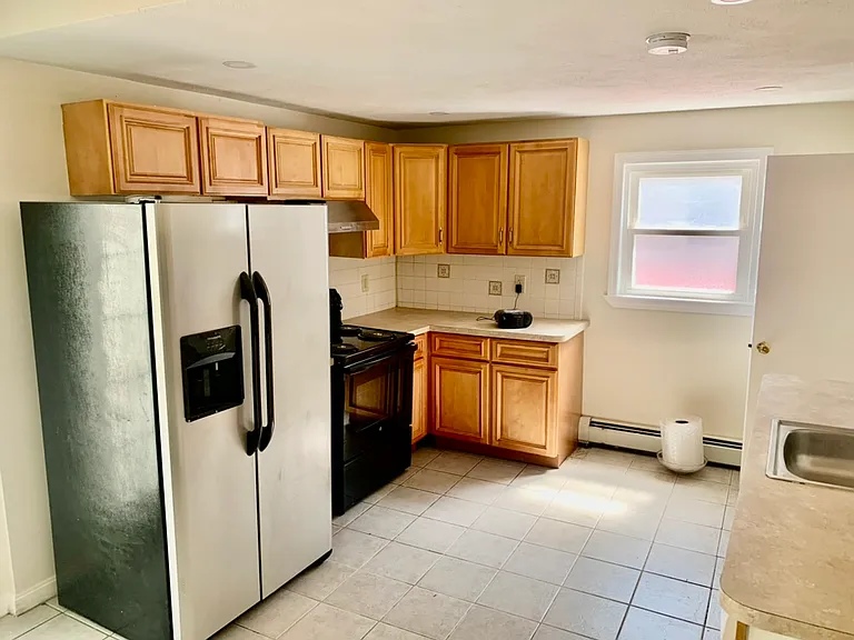 114-116 Summer St — Photo 10