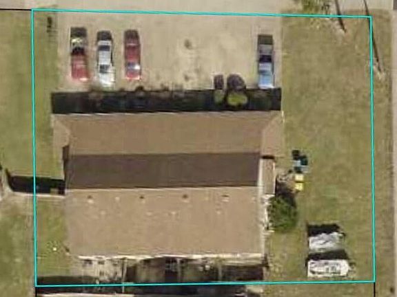 2nd image of 704 Legion Dr Unit 1-4