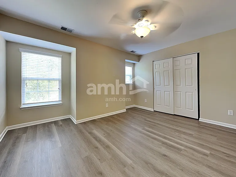 111 Graduate Ln — Photo 14