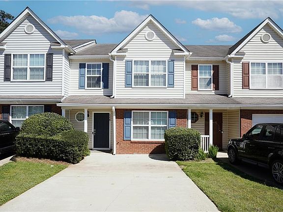 3rd image of 5338 Creekview Ln