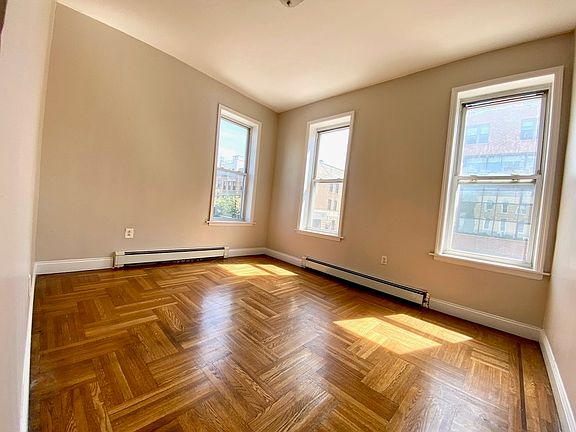 4th image of 286 Clarkson Ave #2R