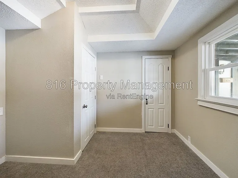 1013 W South Ave #2 — Photo 9
