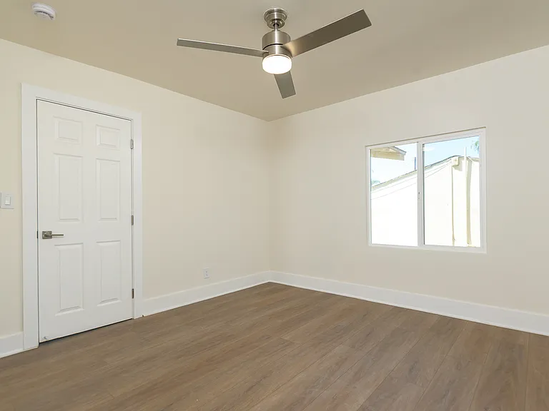 12652 Bradley Ave — Photo 3