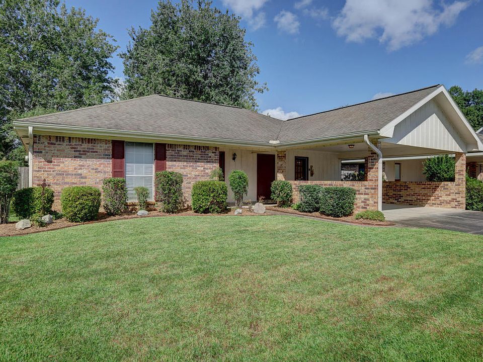 1st image of 410 Golden Fields Dr