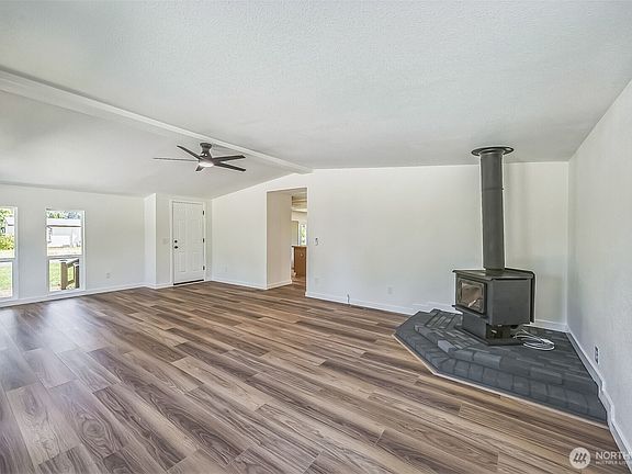 5th image of 3604 235th St E