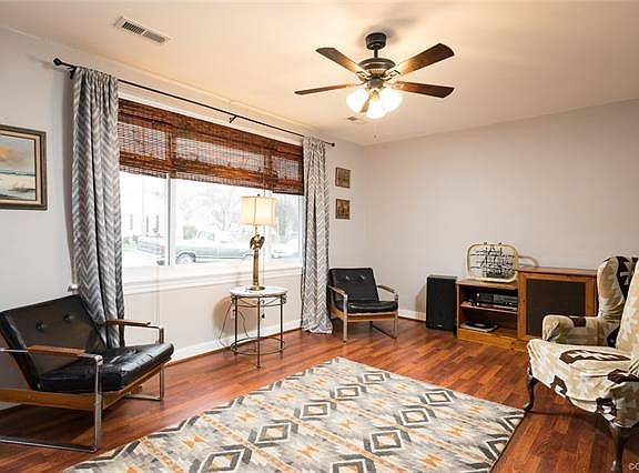 4th image of 2314 Nelson St