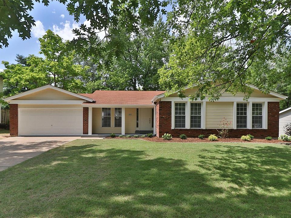 1st image of 15435 Eaglepass Dr