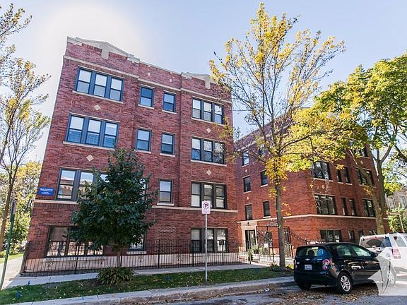 2nd image of 2201 W Eastwood Ave #2WMC